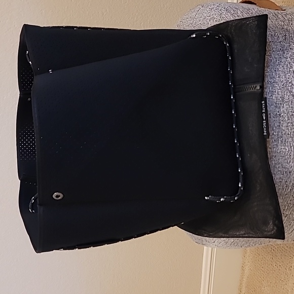 State of Escape, Escape Tote Bag - Picture 9 of 10